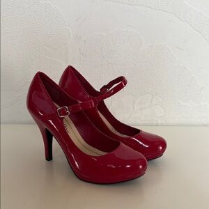 Cityclassified Comfort Women's Shiny Patent Red Mary Jane Heels Size 6.5